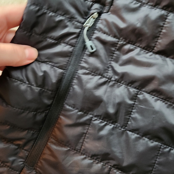 PATAGONIA Nano Puffer Vest primaloft Women's NWOT black Medium - Picture 9 of 10